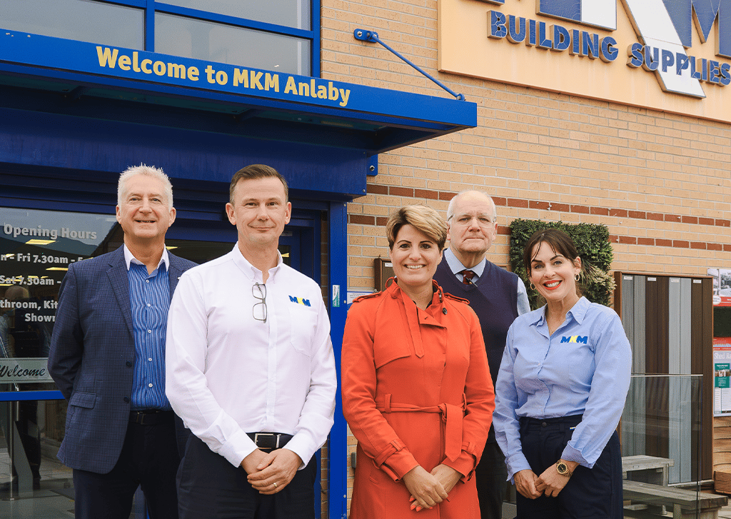 MKM welcomes Floods Minister Emma Hardy MP during  Flood Action Week