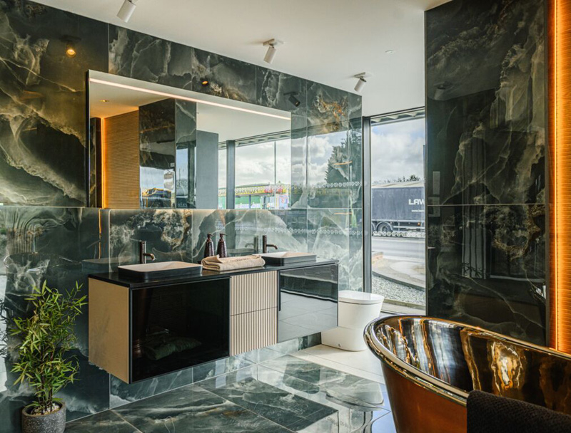 medium mkm home hull_bathroom_012_3097