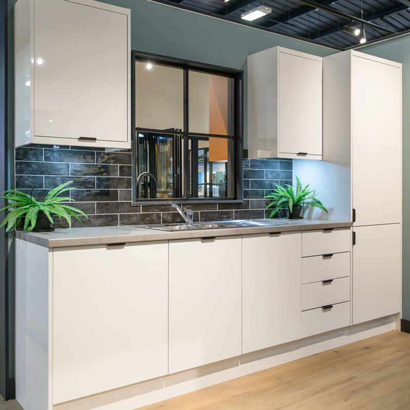 medium mkm home hull_kitchen_030_3434