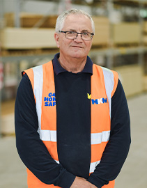 Yard Assistant headshot image